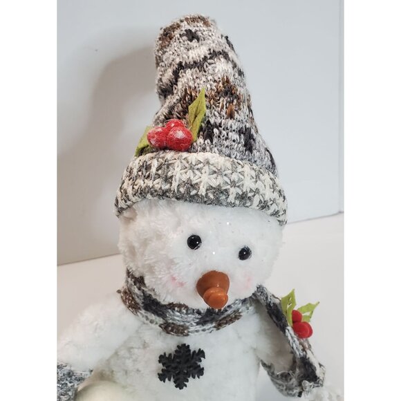 Gerson Kohl's 12" Grey Snowman Plush Figure With Knit Hat & Scarf Button Legs - Picture 2 of 9